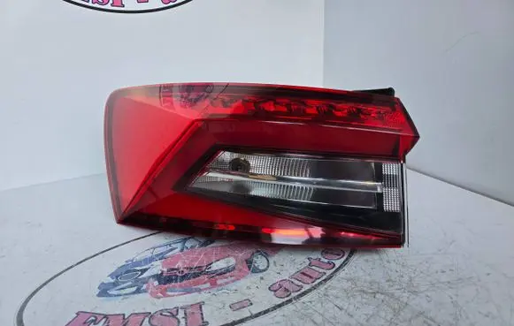 Skoda Kodiaq Rear/tail lights 565945207 L90117251 02R102S10128