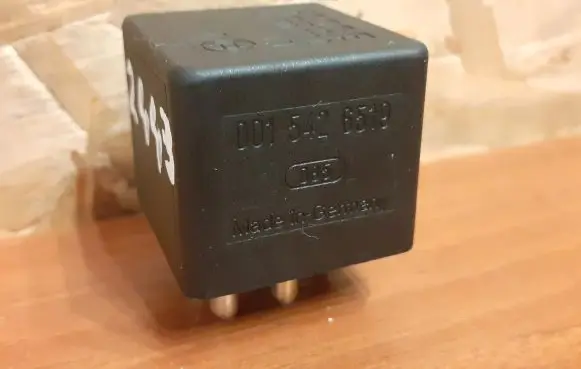 Mercedes-Benz C W202 Other relay 0015426519 2443