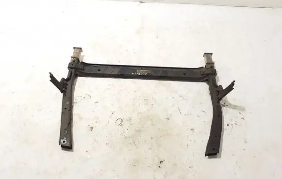 Volvo XC40 Radiator mount bracket 32333099