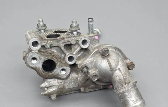 Honda Civic IX Thermostat/thermostat housing R1A R1ADSC1 DSC1