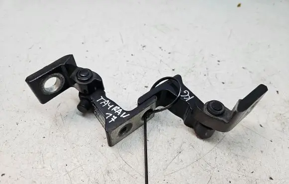 Volkswagen Touran III Rear door hinge set 8X0831403E