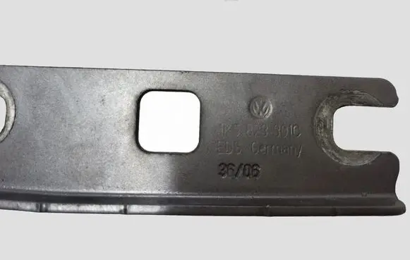 Volkswagen Golf V Engine bonnet/hood hinges 1K0823301C