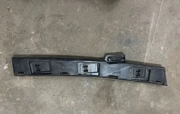 BMW 2 F22 F23 Sill supporting ledge 7268078 51777268078