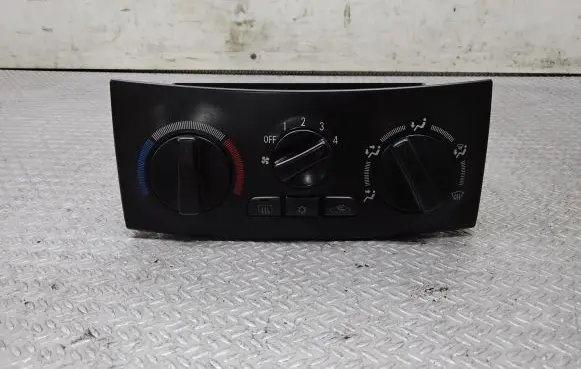 Mitsubishi Space Star Climate control unit MN140637
