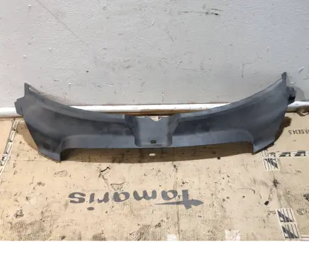 Audi A4 S4 B7 8E 8H Radiator trim 4F0807081