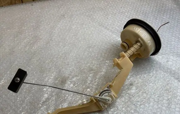 BMW X5 E53 Fuel level sensor 6755261