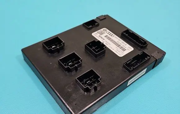 Audi A4 S4 B8 8K Central body control module 8K0907063B IMPRK1486938