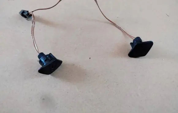 Steering wheel buttons/switches