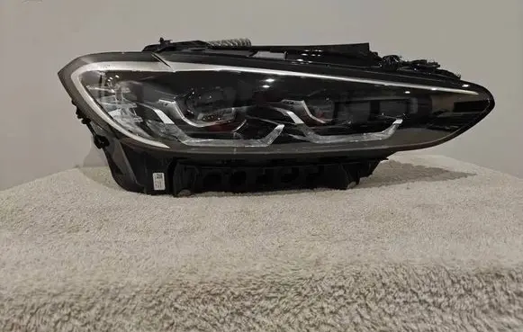 Headlight/headlamp