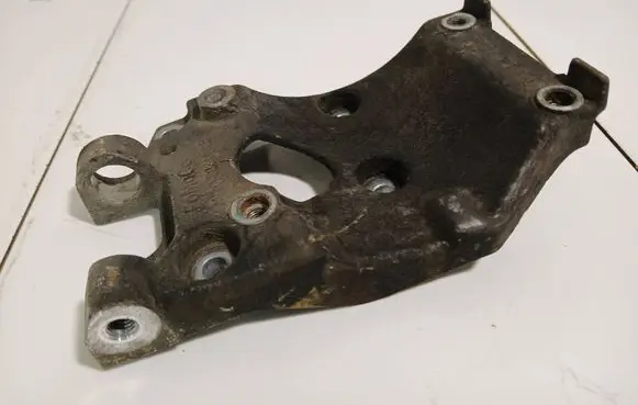 Ford Focus A/C compressor mount bracket AV2Q-8D611-AB