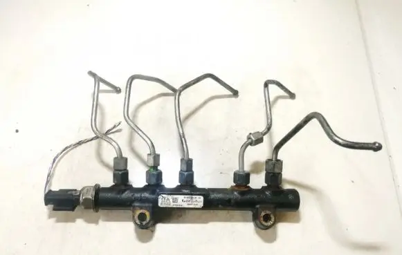 Volvo V60 Fuel main line pipe 9685297580 28497Z01
