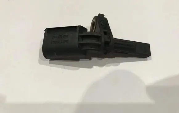 Volkswagen Caddy ABS brake wheel speed sensor 7m0927803 10.070-5069.3