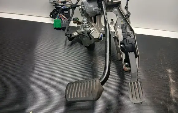 Volvo V60 Pedal assembly 31317447 31329062