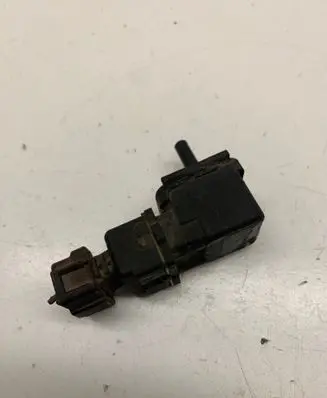 Mitsubishi Galant Air pressure sensor MD190996