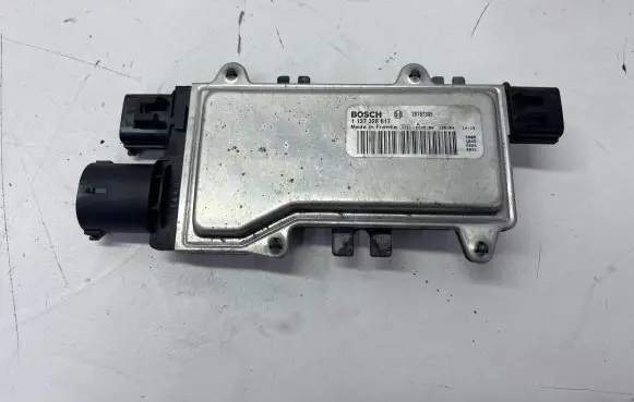 Chevrolet Captiva Coolant fan relay 20787305 1137328617