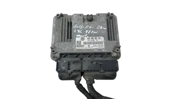 Volkswagen Golf Plus Engine control unit/module 03G906021KQ 1039S14580 0281013233