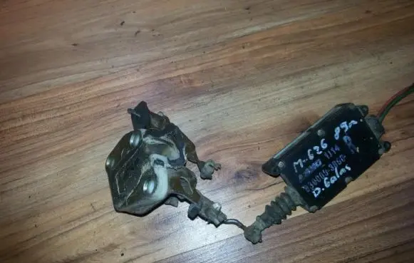 Mazda 626 Rear door lock 8300003690
