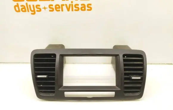 Subaru Legacy Radio/GPS head unit trim 