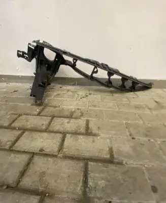 BMW X6 E71 Fender mounting bracket 10503410 E230