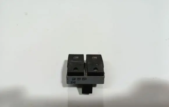 Volkswagen Polo IV 9N3 Electric window control switch 6Q0959858