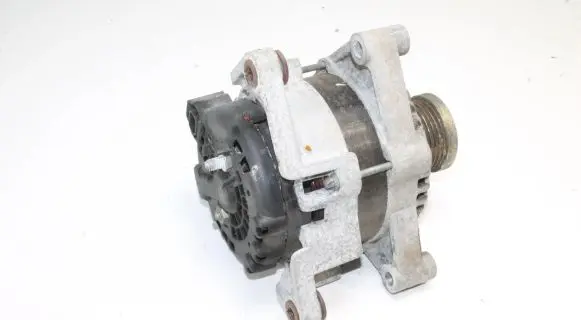 Opel Zafira C Generator/alternator 13581885