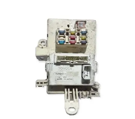 Toyota Land Cruiser (HDJ90) Fuse box set 82641-60020