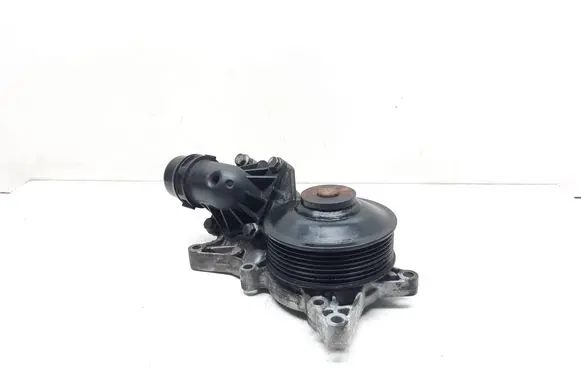 BMW X5 E70 Water pump 