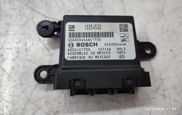 Opel Insignia A Parking PDC control unit/module 13354532