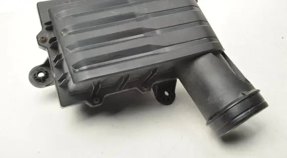 Volkswagen Golf VII Air filter box 5Q0129620E