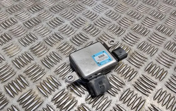 Hyundai Kona I Fan control module 25385G2000 P7203180101009