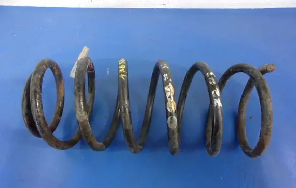 Volkswagen Golf III Front coil spring