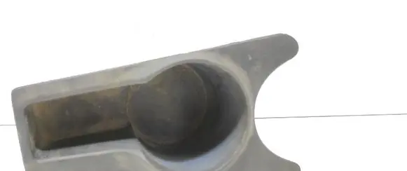 Cup holder front