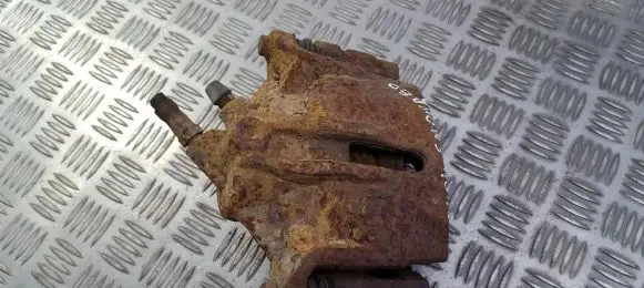 Ford Mondeo Mk III Front brake caliper