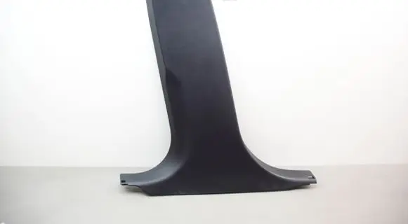 (B) pillar trim (bottom)