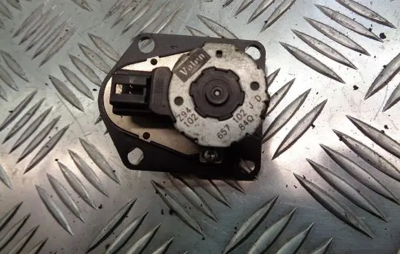Peugeot 607 A/C air flow flap actuator/motor 657102JD