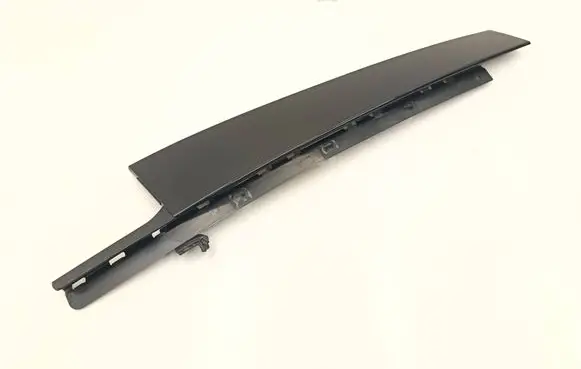 BMW 2 F46 Rear door glass trim molding 7316779