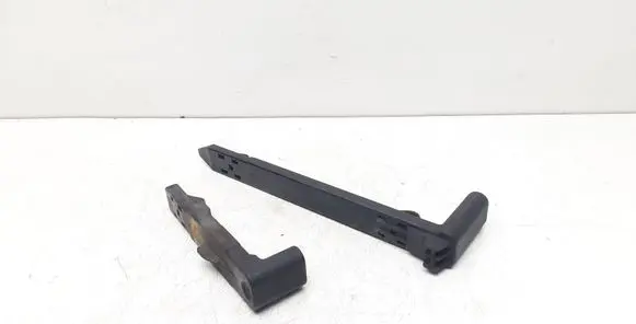 Volvo XC60 Headlight/headlamp mounting bracket 30763154 30763155