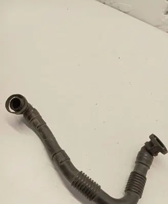 Volkswagen Transporter - Caravelle T5 Breather hose/pipe 03L103493K