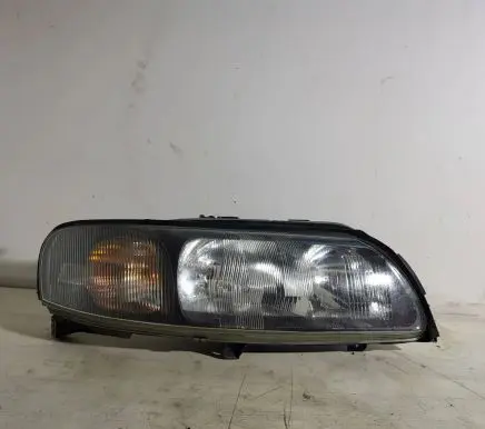 Volvo V70 Headlight/headlamp 8693548 89007898