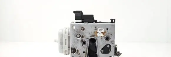 Audi A4 S4 B5 8D Front door lock 4D1837016D