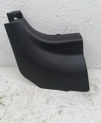 Hyundai i20 (BC3 BI3) Front sill trim cover 85823Q0900