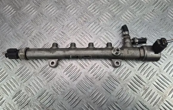 Mercedes-Benz C W204 Fuel main line pipe A6510700595