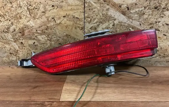 Volkswagen Touareg II Rear fog light 7P6945701F 7P6945701C