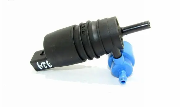 Volkswagen PASSAT B5 Windscreen/windshield washer pump 20160812