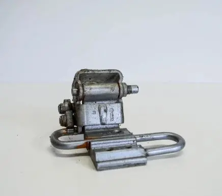 Rear door upper hinge