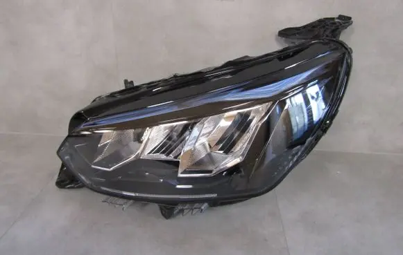 Peugeot 208 Headlight/headlamp 9833036380