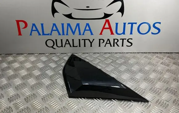 Ford Focus Rear side glass trim 