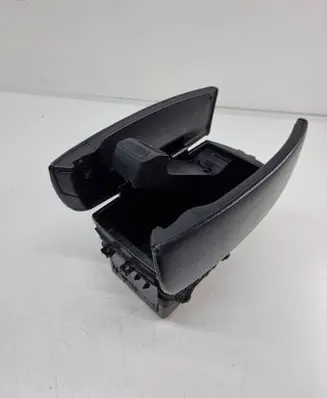 BMW X6 E71 Armrest 