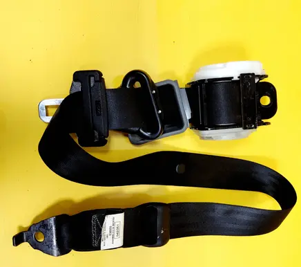 Chrysler Voyager Front seatbelt 0XT88TRMAD