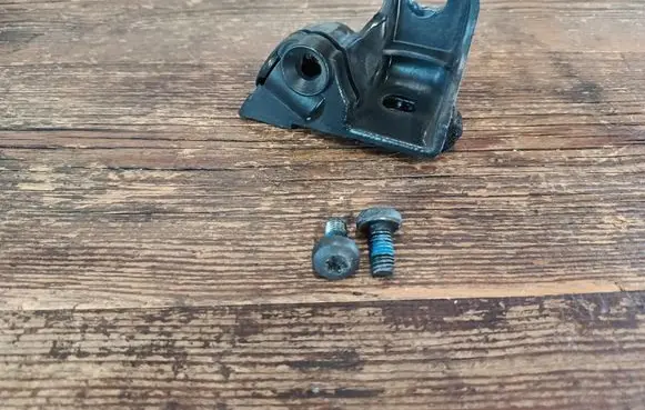 Porsche Boxster 986 Convertible roof lock/latch 98656105400